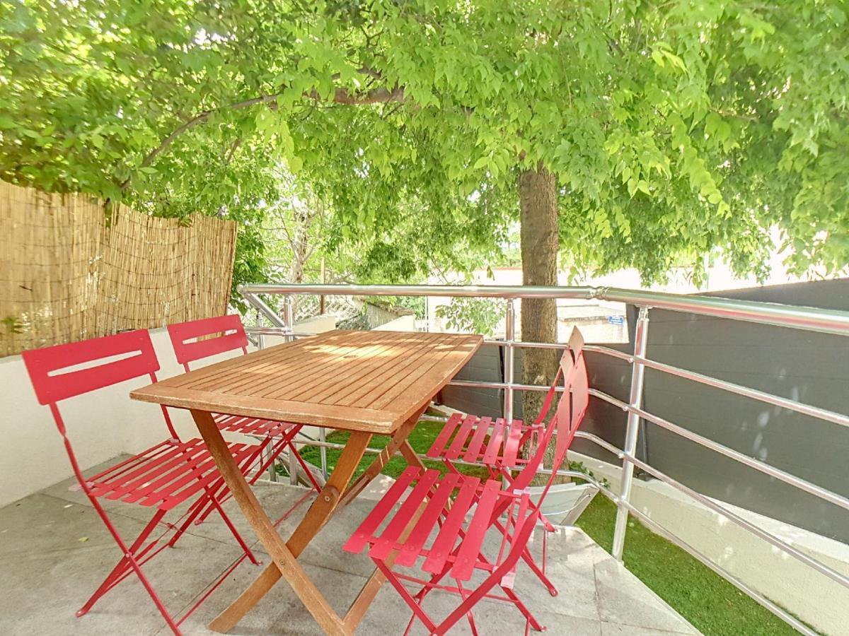 Stop Chez M Select Garden # Qualite # Confort # Simplicite Saint-Fons Eksteriør billede